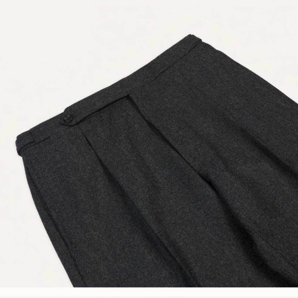 Drake's - Grey Wool Flannel Single Pleat Trouser - Size 46